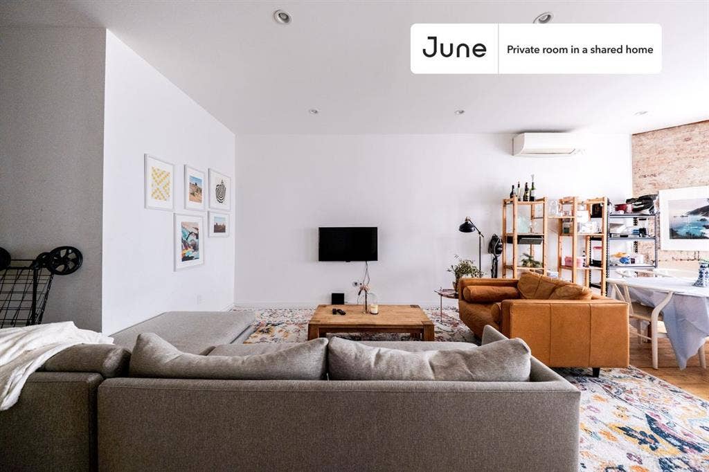 2 BR in New York City