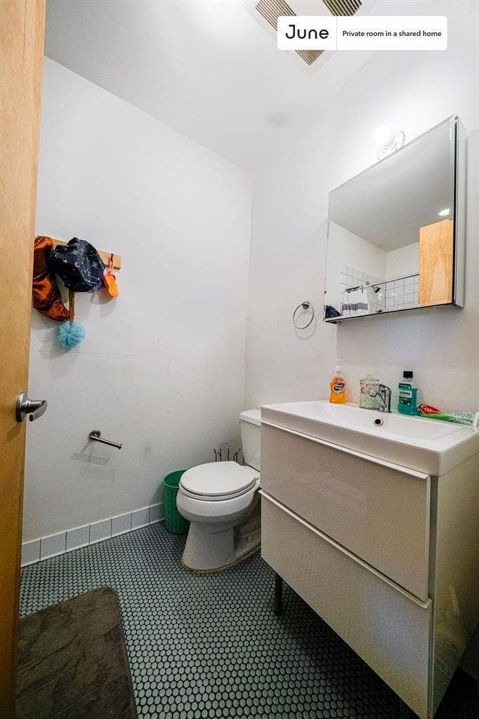 2 BR in New York City