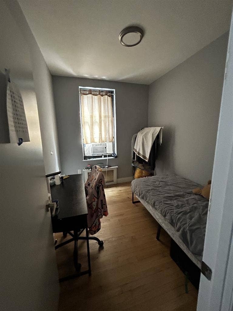 Sublease - Hell’s Kitchen - $