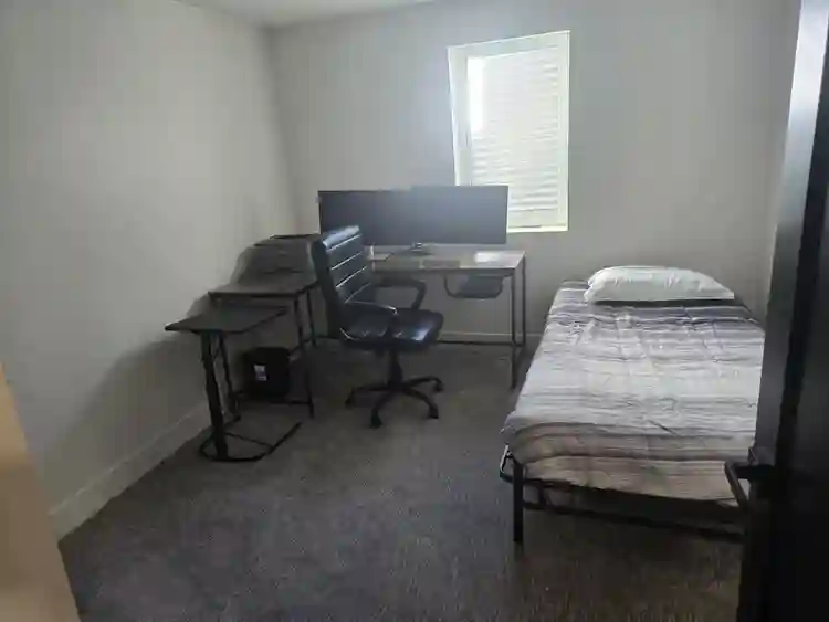 Private room in house Lakewood