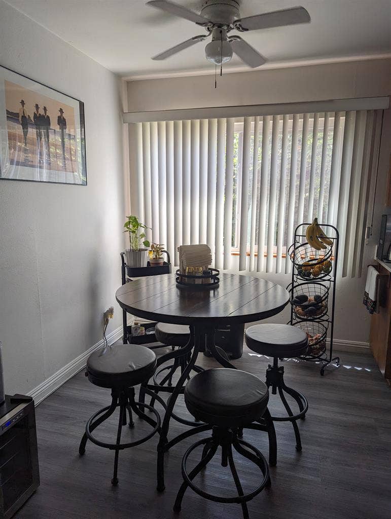 Room Available December