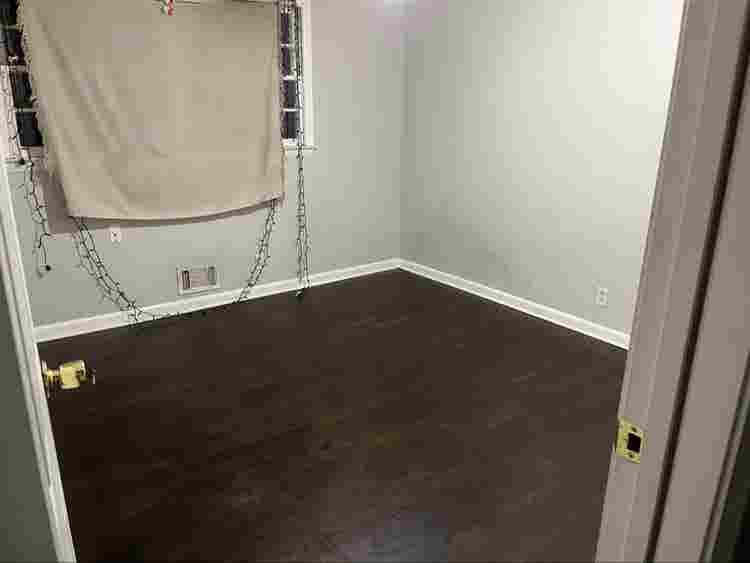 Looking for some to rent a room