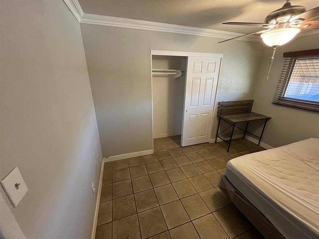 2 Rooms Available–Tempe House $