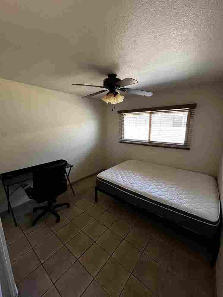 2 Rooms Available–Tempe House $