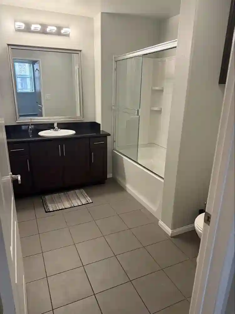 Seeking roommate for prime
DTLA apt