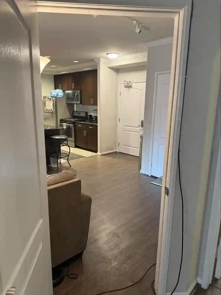 Seeking roommate for prime
DTLA apt