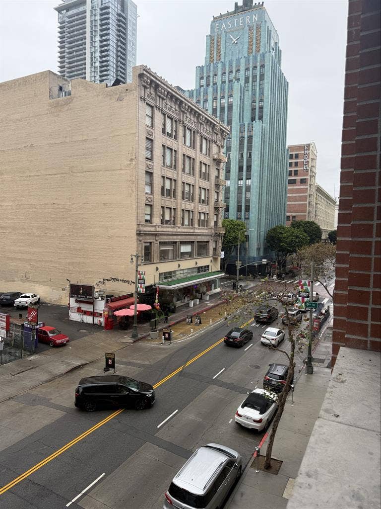 Seeking roommate for prime 
DTLA apt