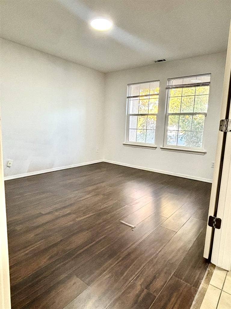 $ private room for rent