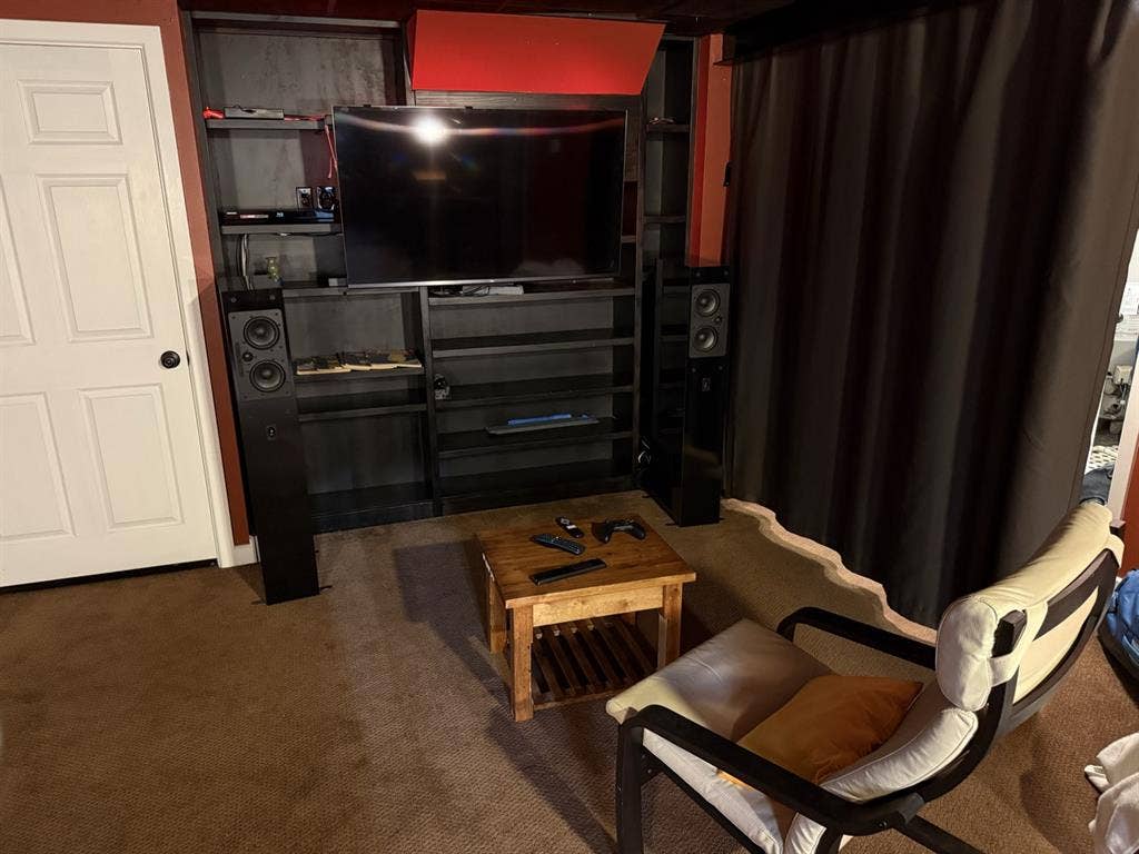 Comfortable 1 Bedroom Suite