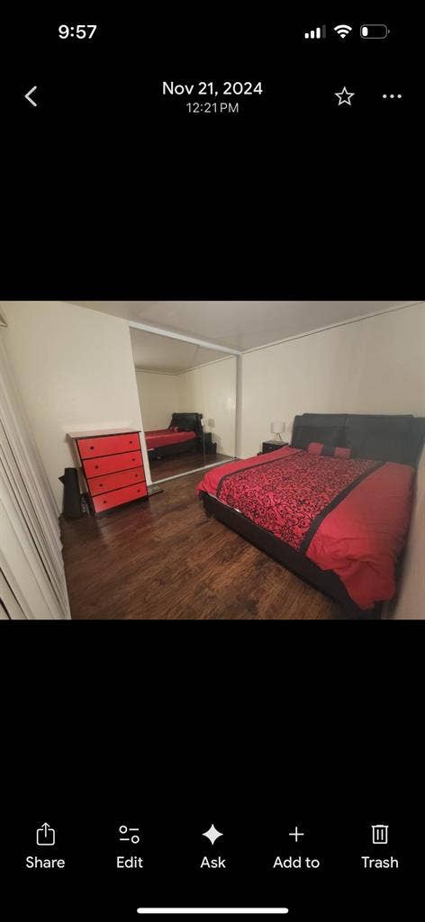 Looking for female roommate