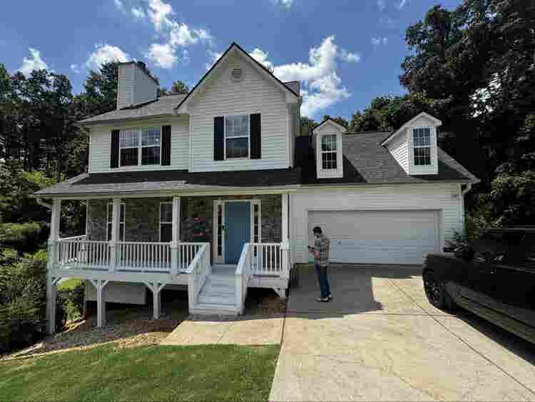 Room for Rent- Browns Bridge! Lake!