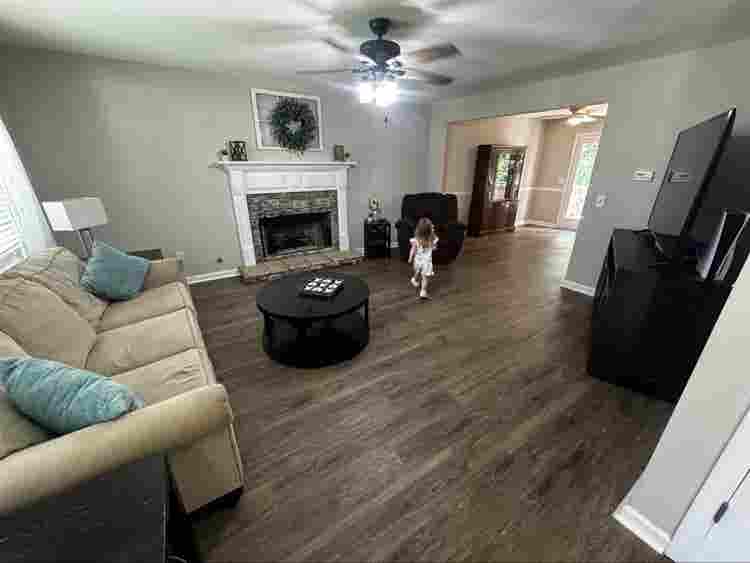 Room for Rent- Browns Bridge! Lake!