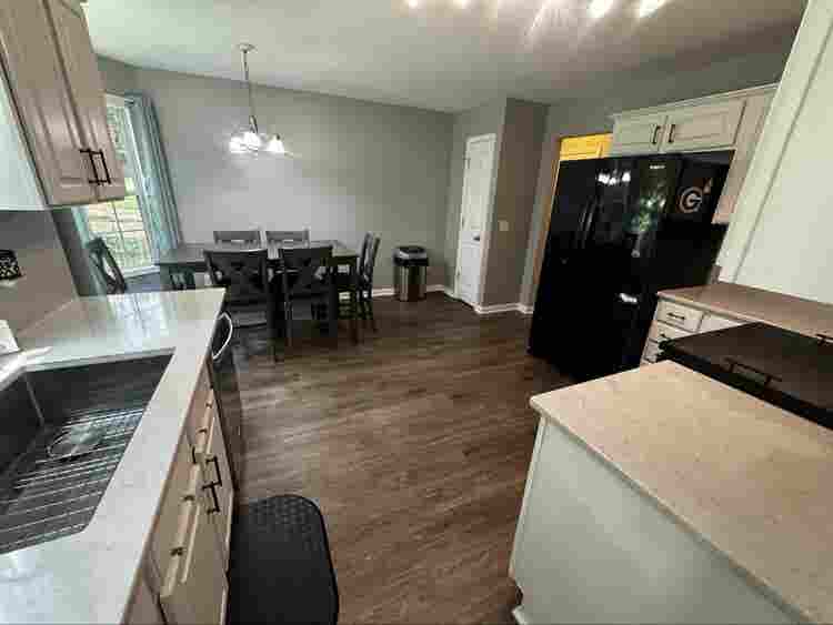 Room for Rent- Browns Bridge! Lake!