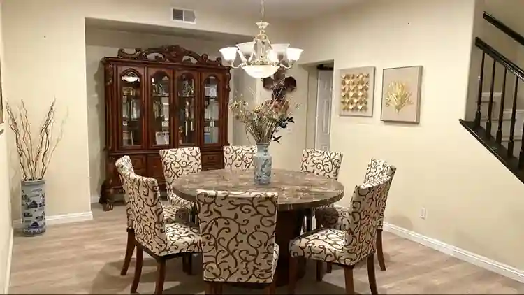 All inclusive room in Eastvale