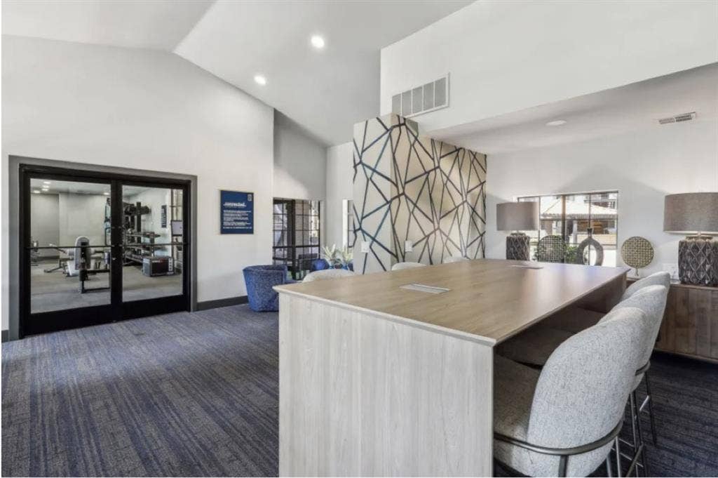 Looking for roommate!