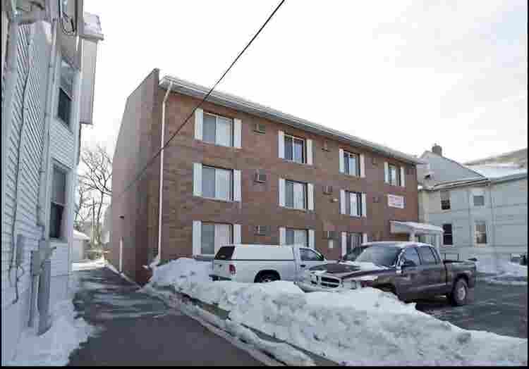 Studio apartment /month