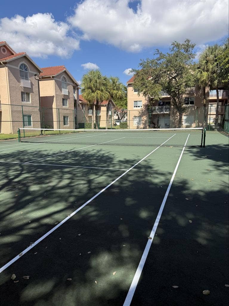 Very nice room available at Kendall