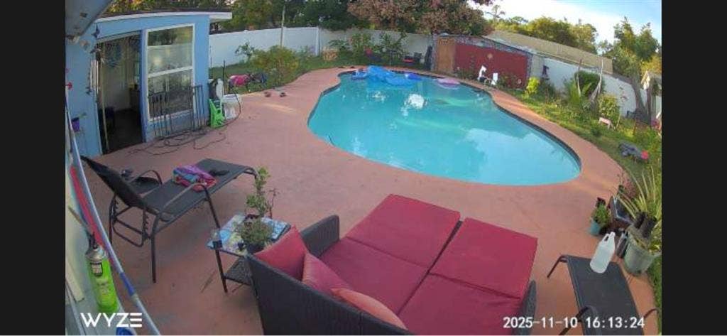 private room with private bathroomm