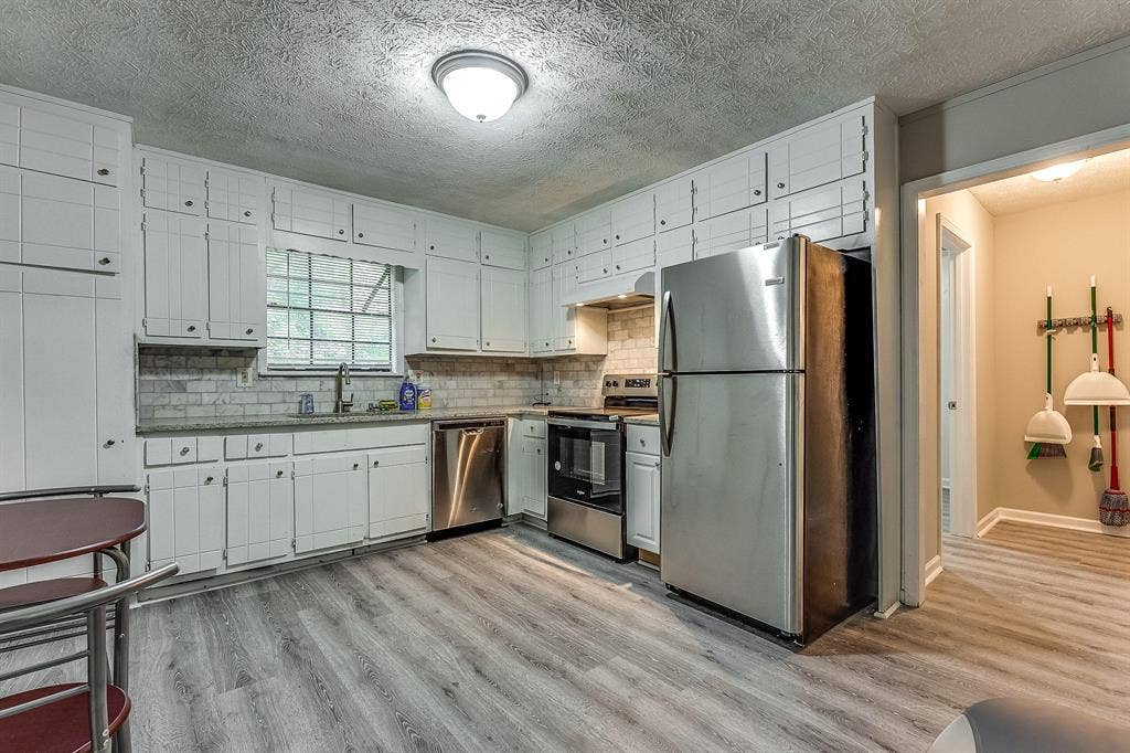 1 BR in Riverdale