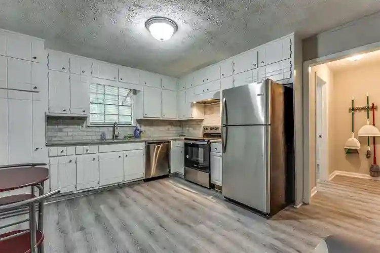 1 BR in Riverdale