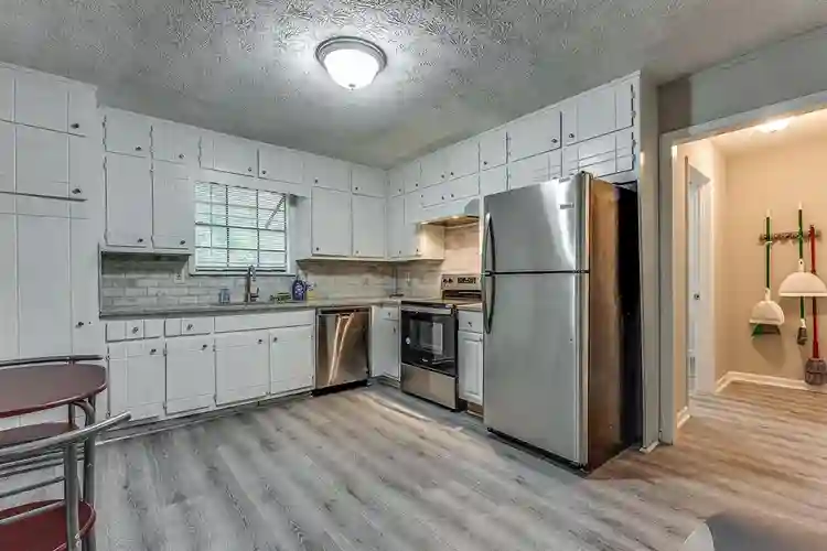 1 BR in Riverdale