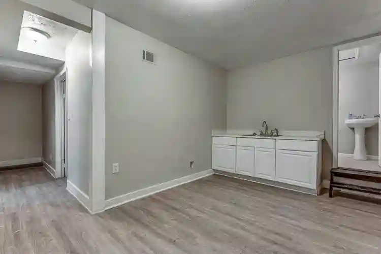 1 BR in Riverdale