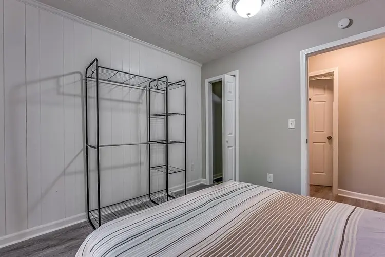 1 BR in Riverdale