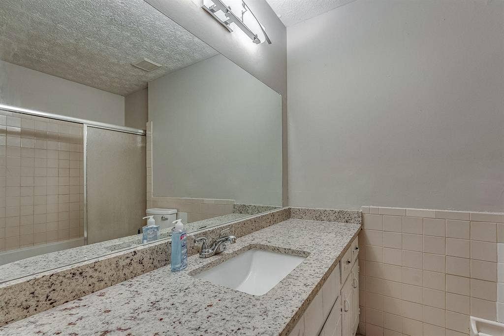 1 BR in Riverdale