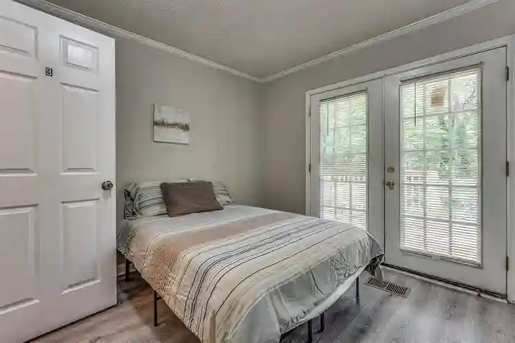 1 BR in Riverdale