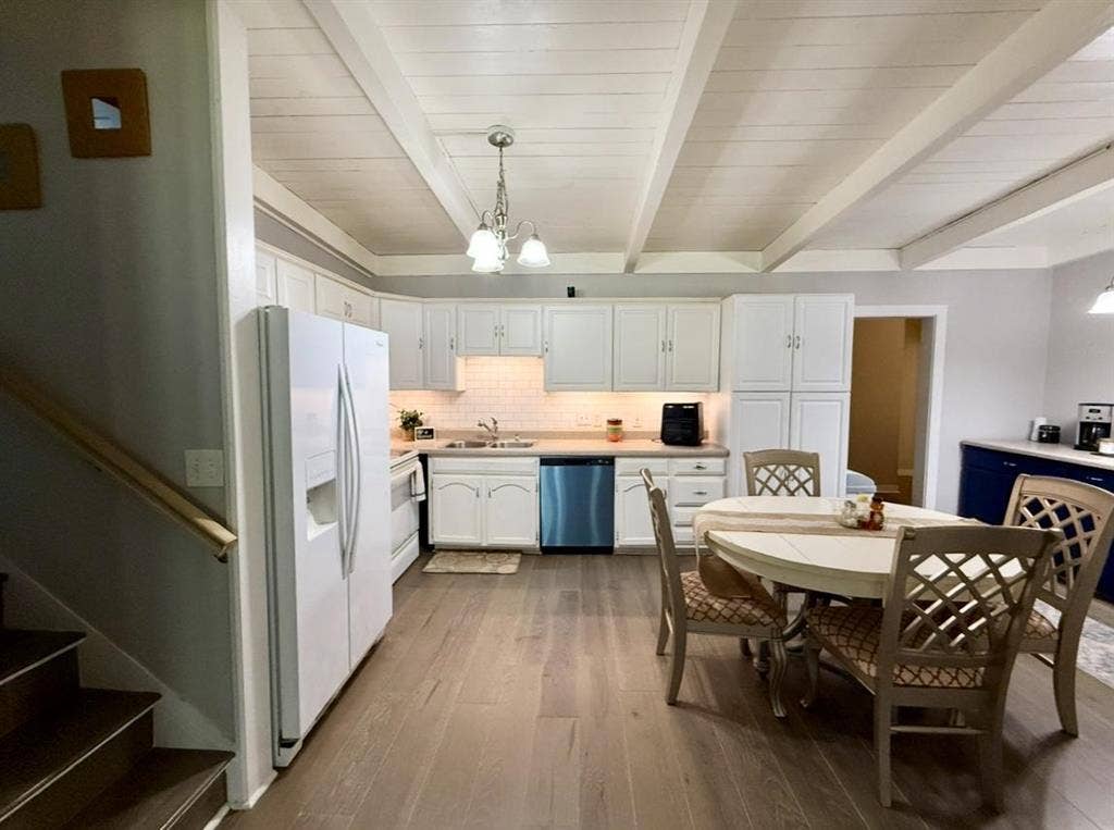 4 BR in Stone Mountain