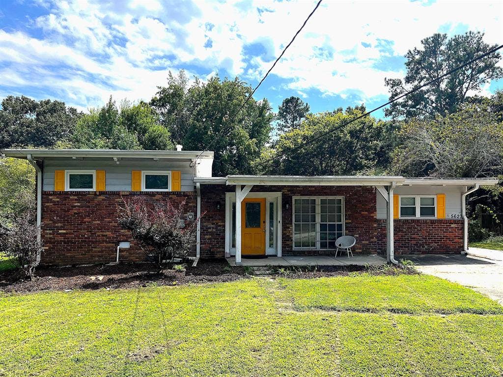 4 BR in Stone Mountain