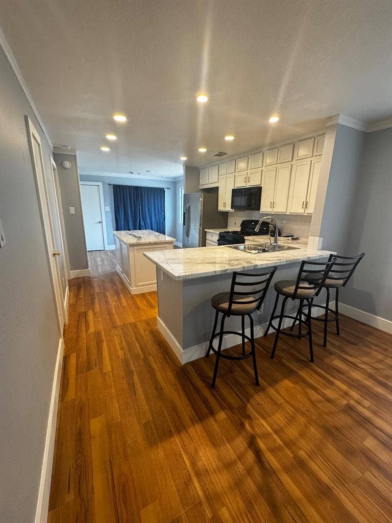 3 BR in Houston