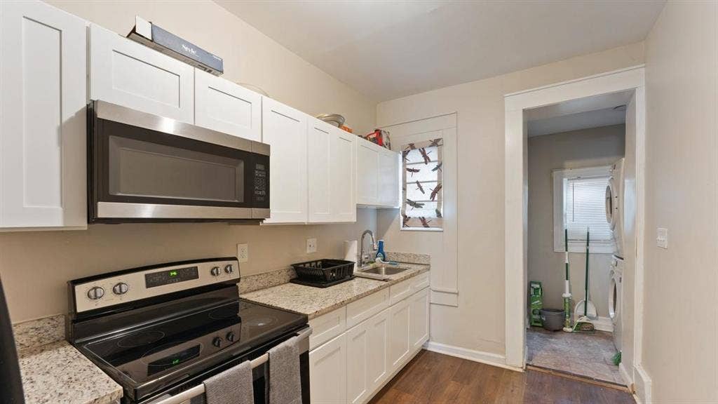 6 BR in Baltimore