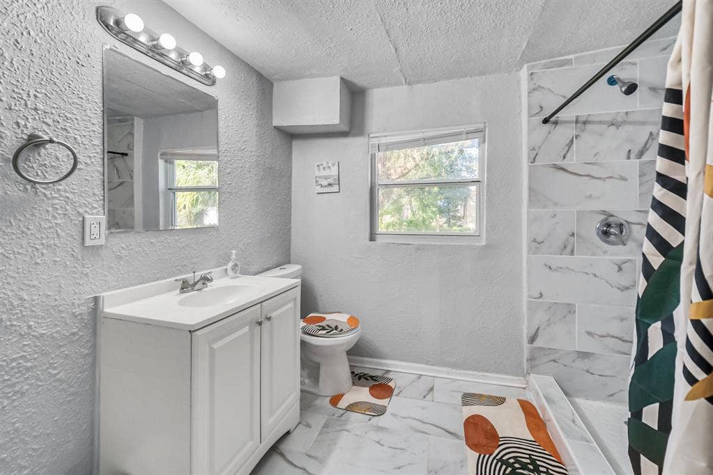 7 BR in Jacksonville