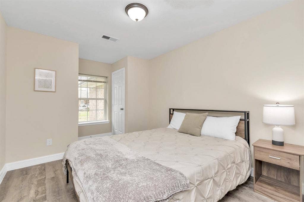 10 BR in Houston