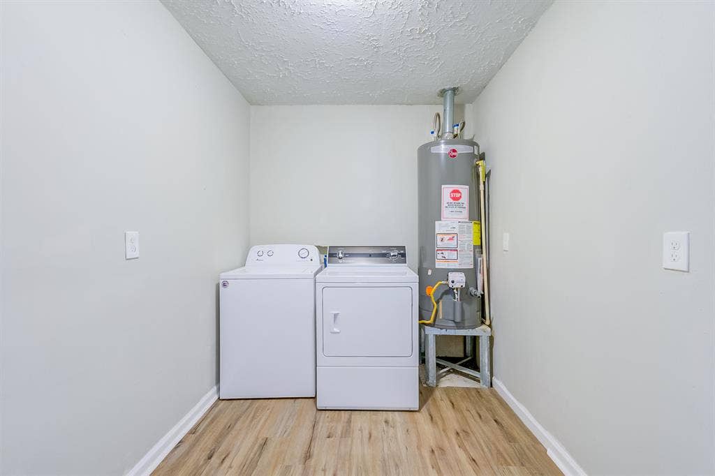 8 BR in Houston