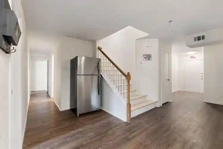 9 BR in Dallas