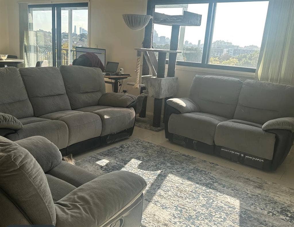 Room in a friendly house