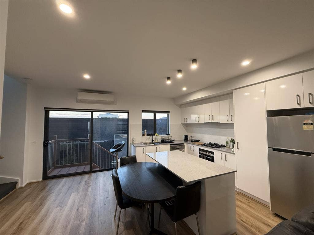 Room for Rent in Greenvale