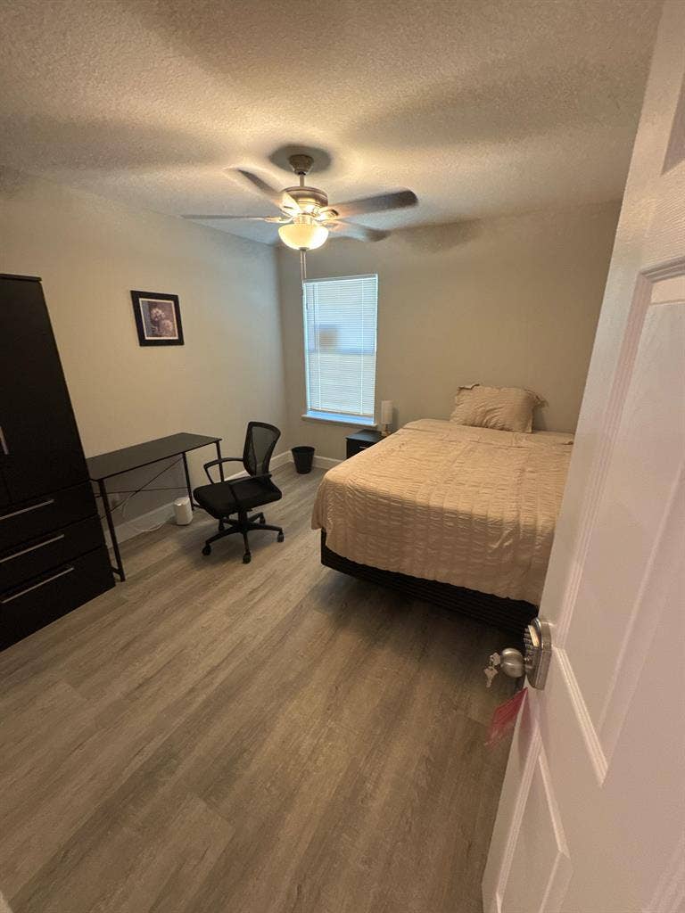 8 BR in Jacksonville