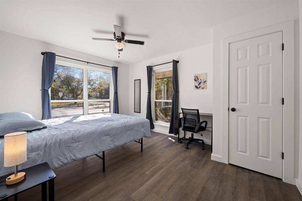 11 BR in Austin