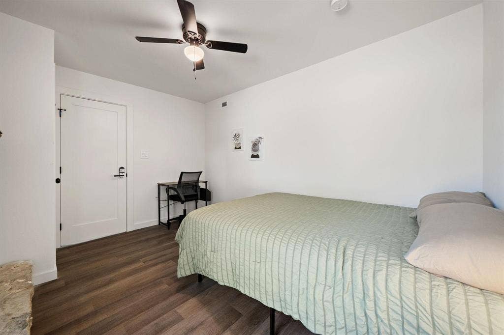 11 BR in Austin