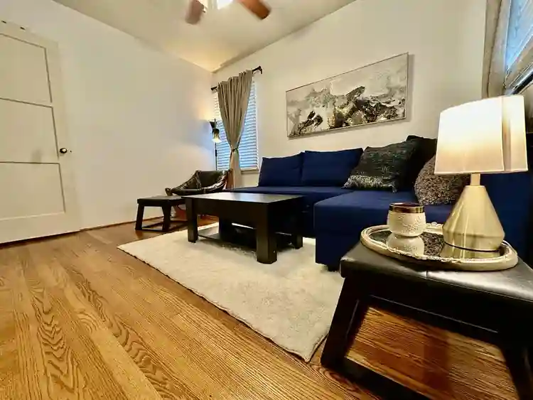 Great Room for Traveling Nurses!