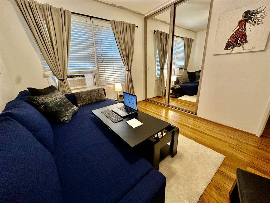 Great Room for Traveling Nurses!