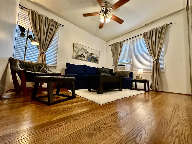 Great Room for Traveling Nurses!