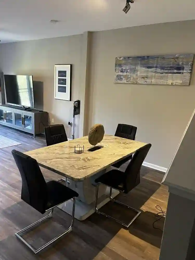 Master+private bath for rent!