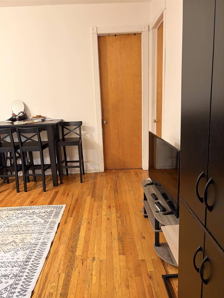 Spacious Room available