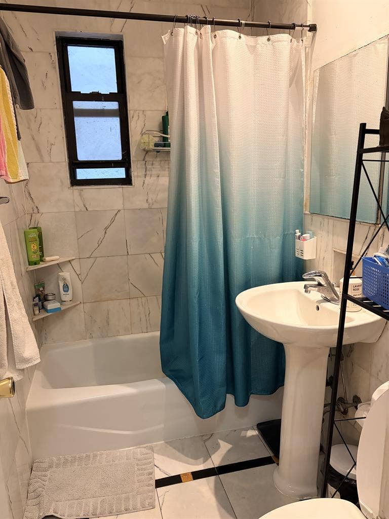 Spacious Room available