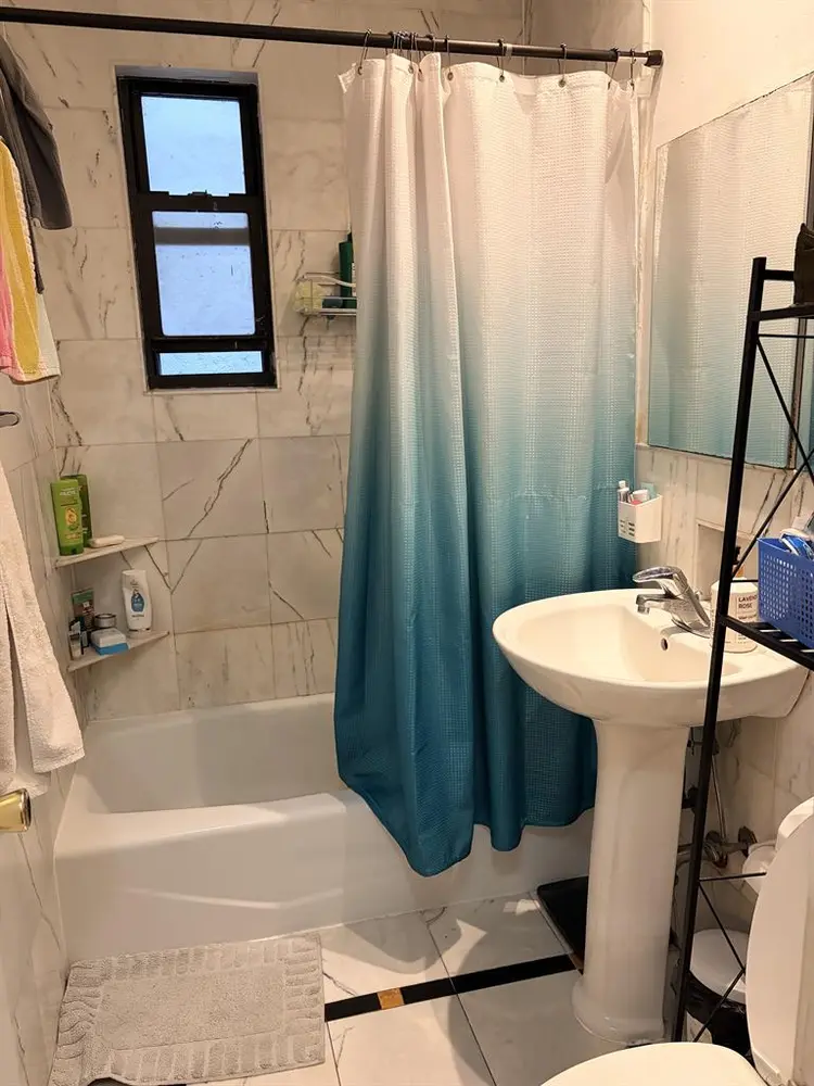 Spacious Room available