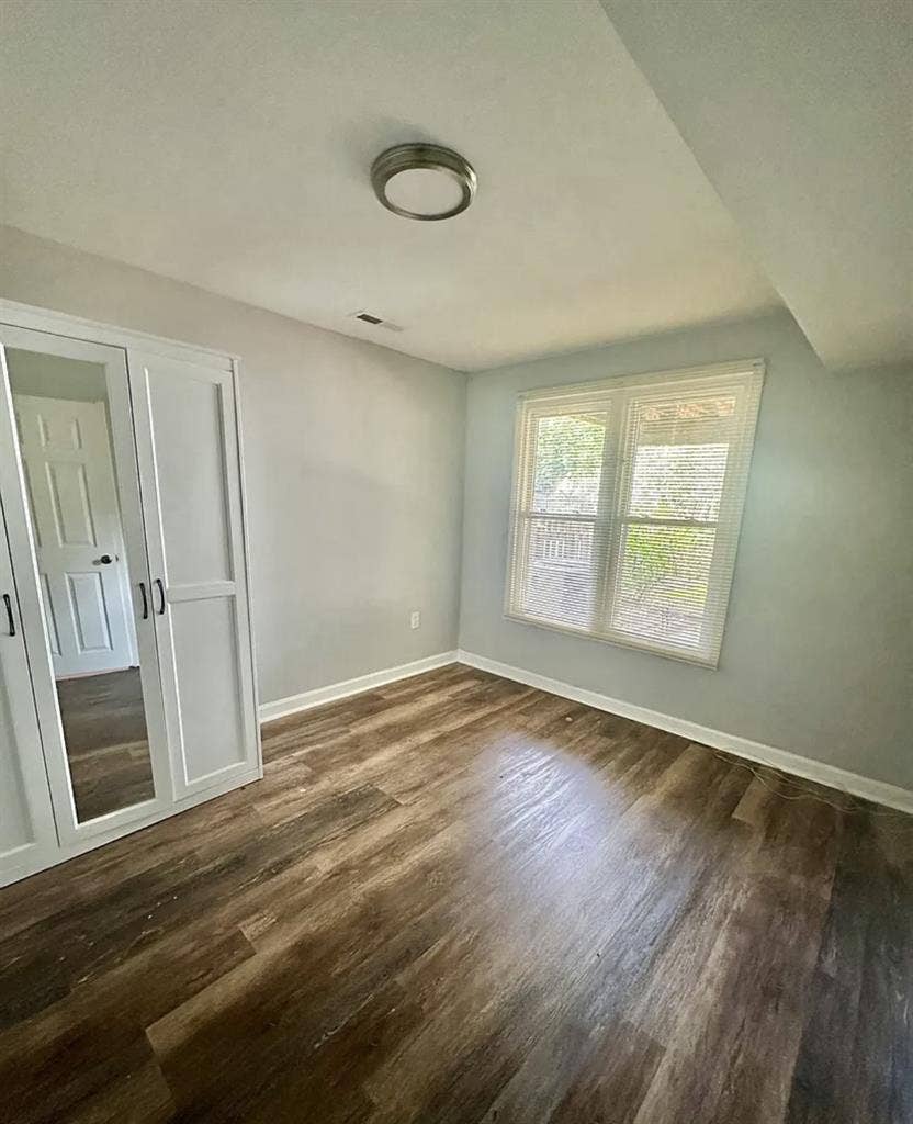 Room for rent Germantown